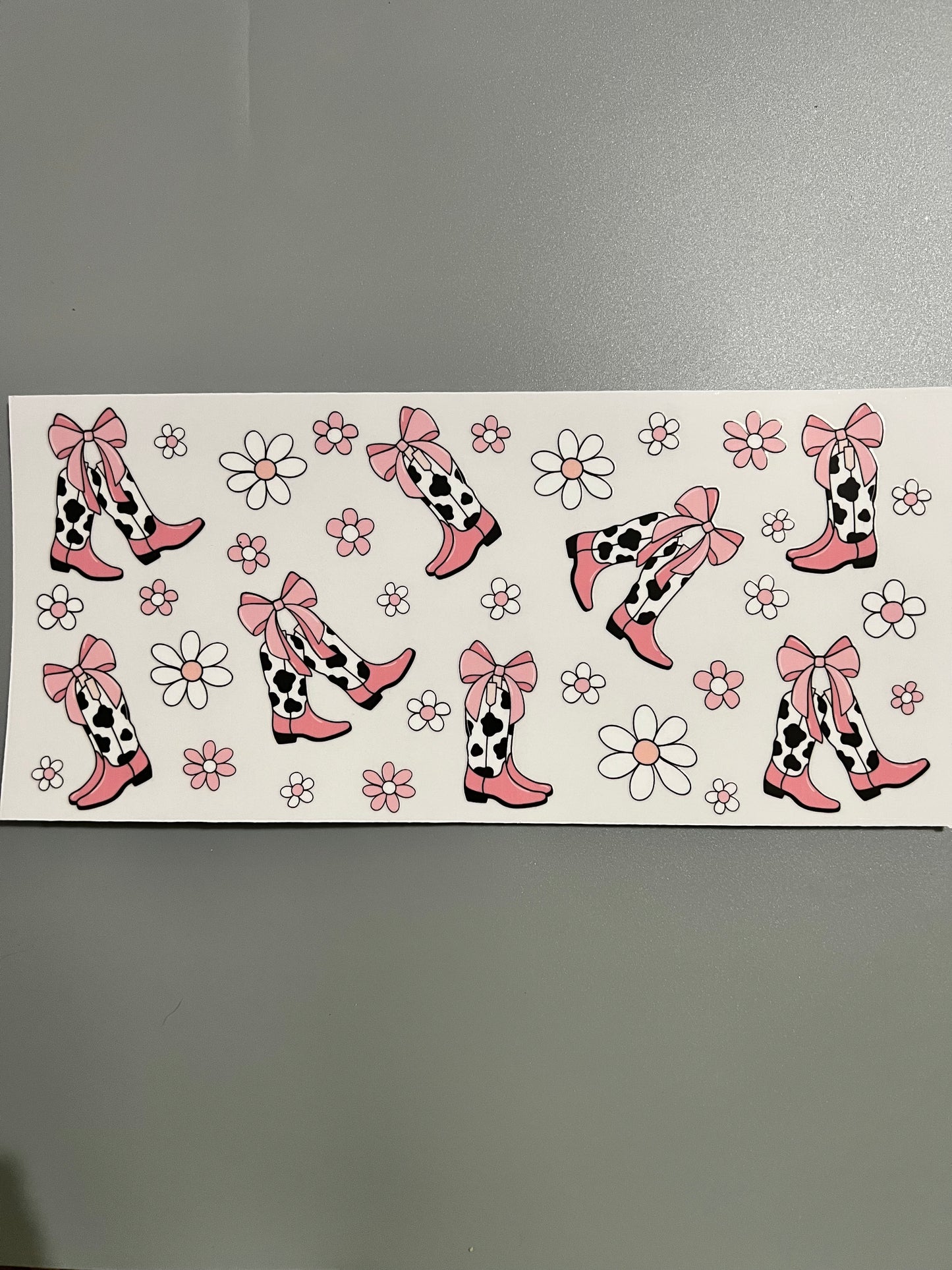 Bows with boots