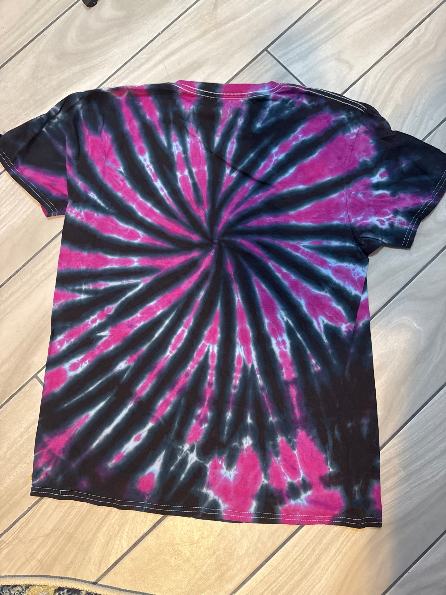 Liquid spiral tie dye
