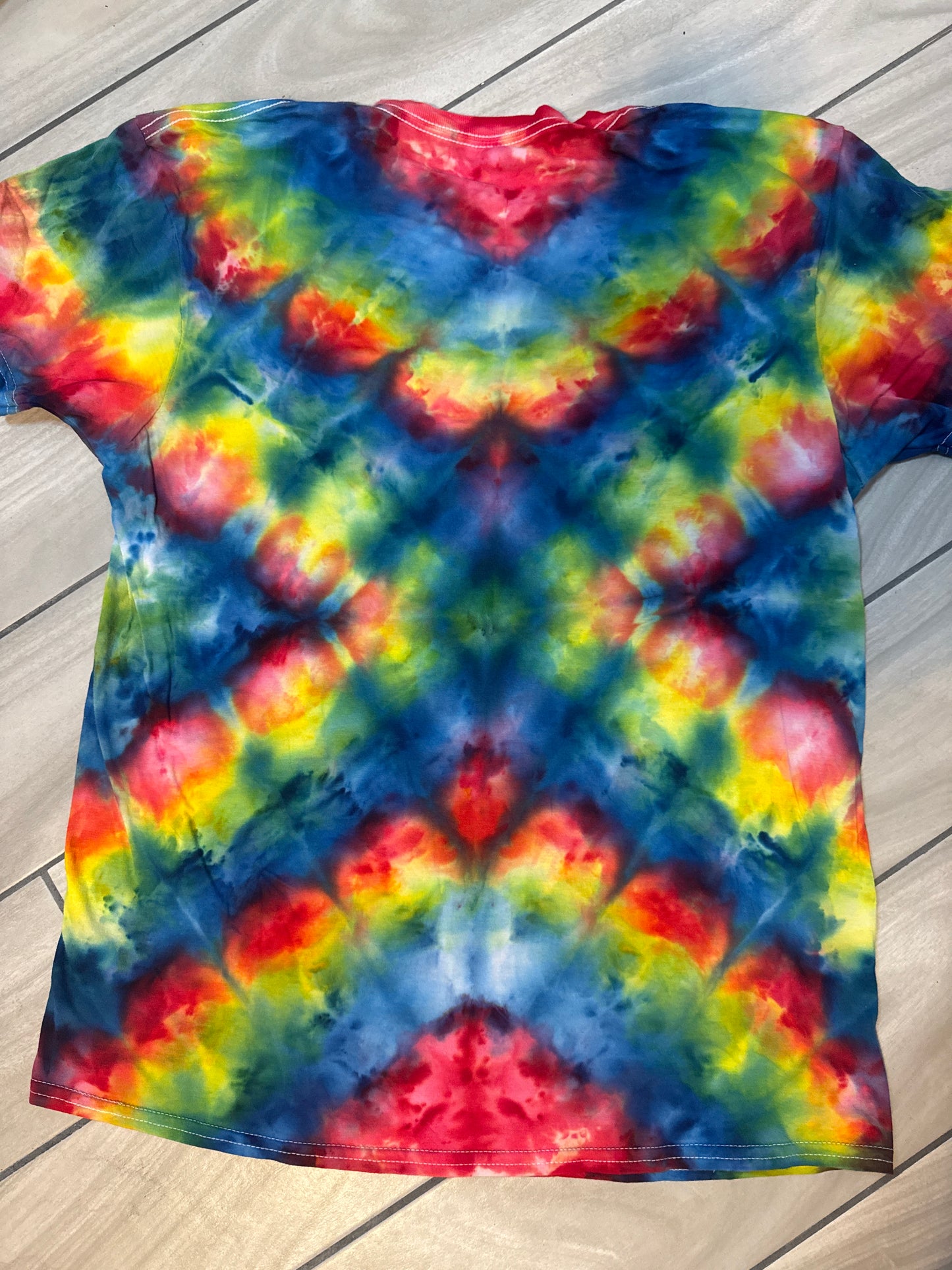 Reverse diamond ice dye