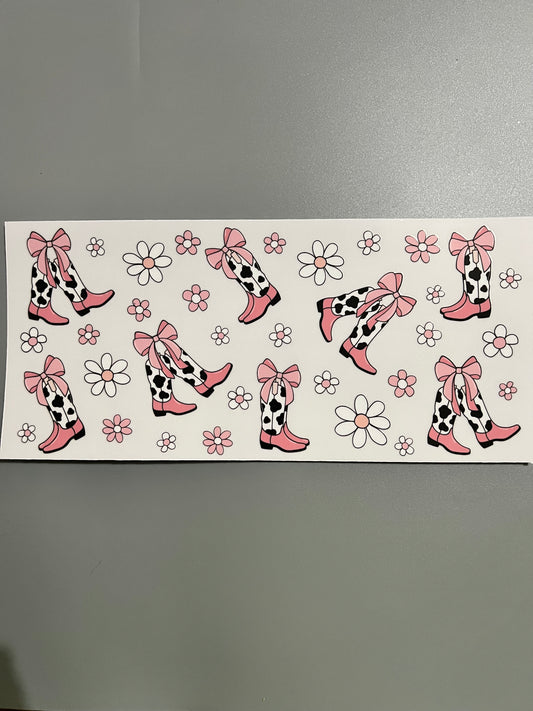 Bows with boots