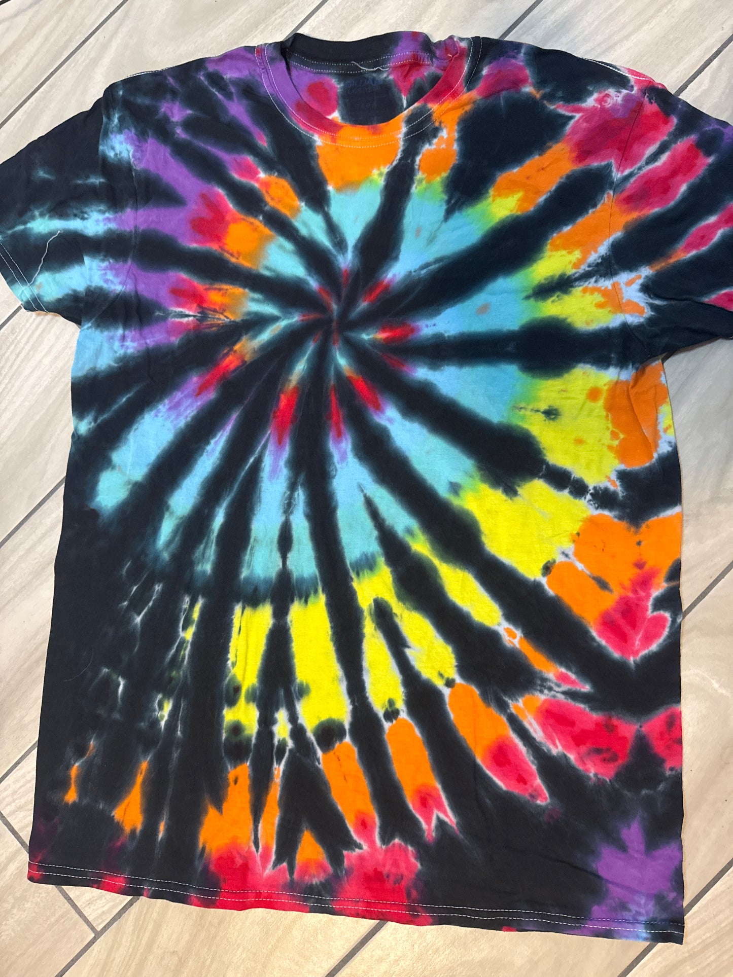 Dark rainbow spiral