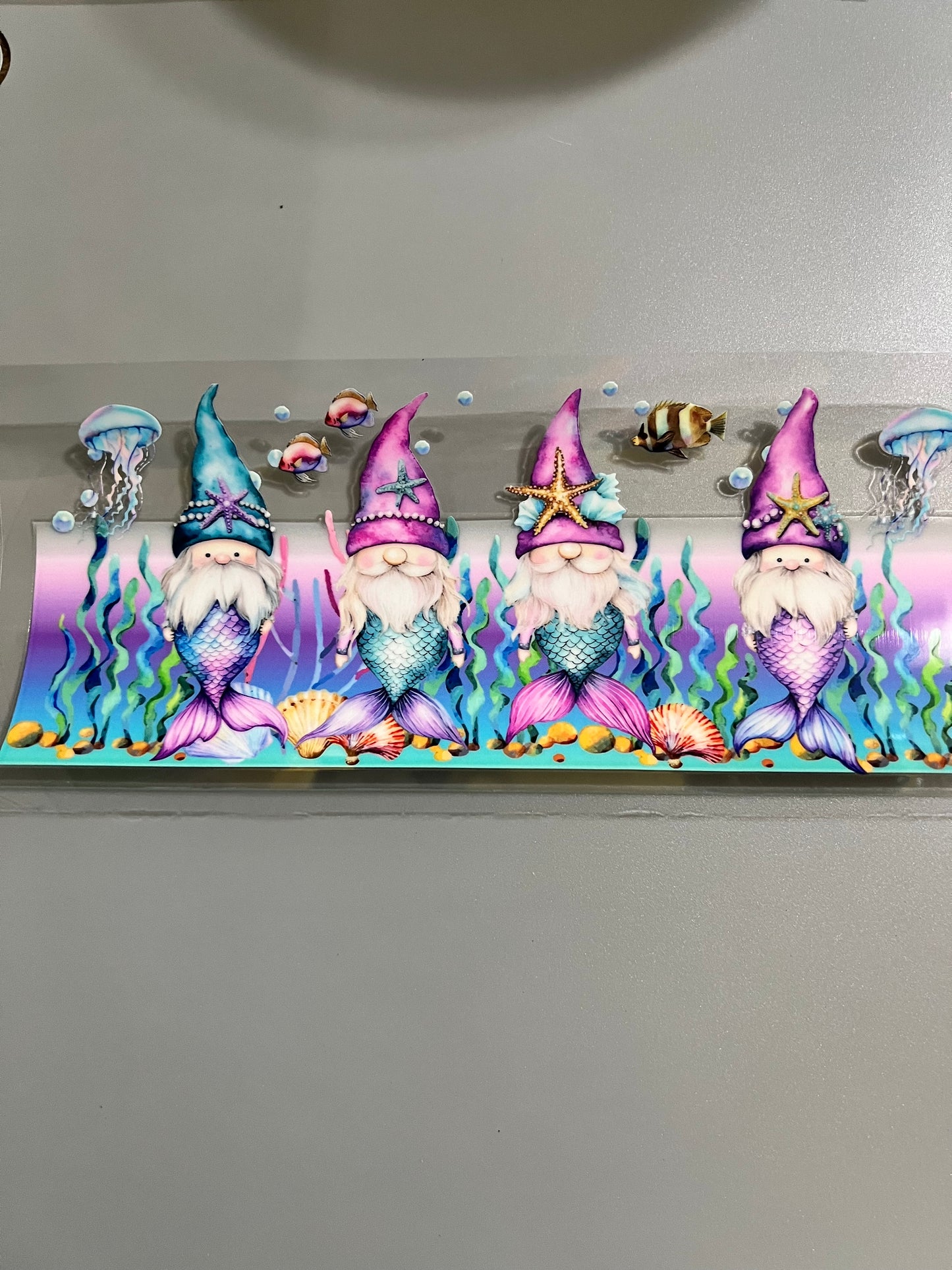 Gnome Lg decal