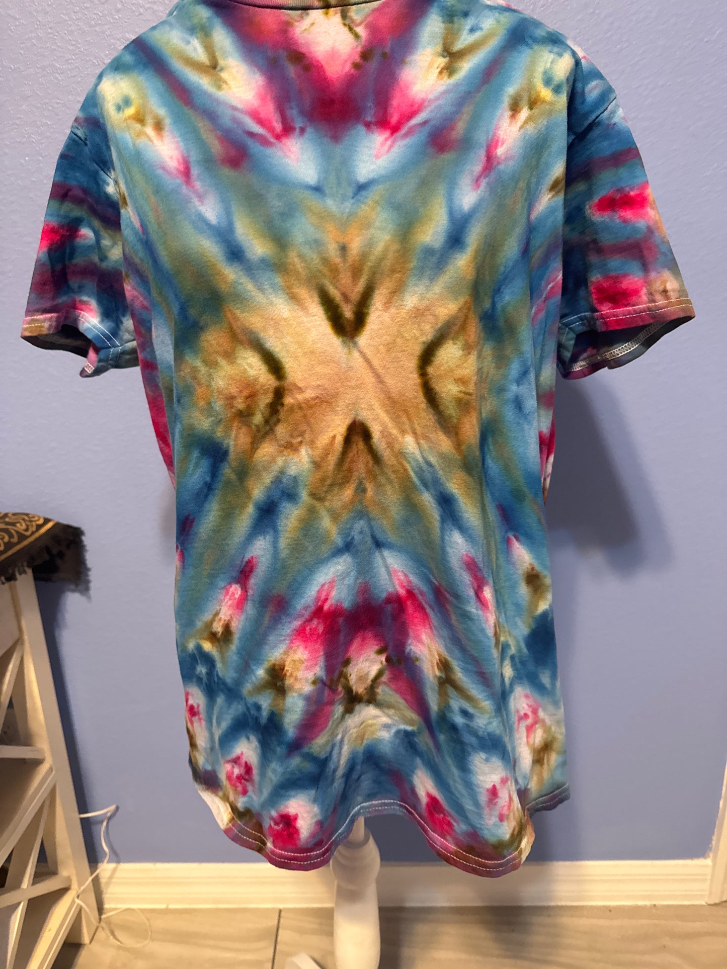 Inclined ice dye